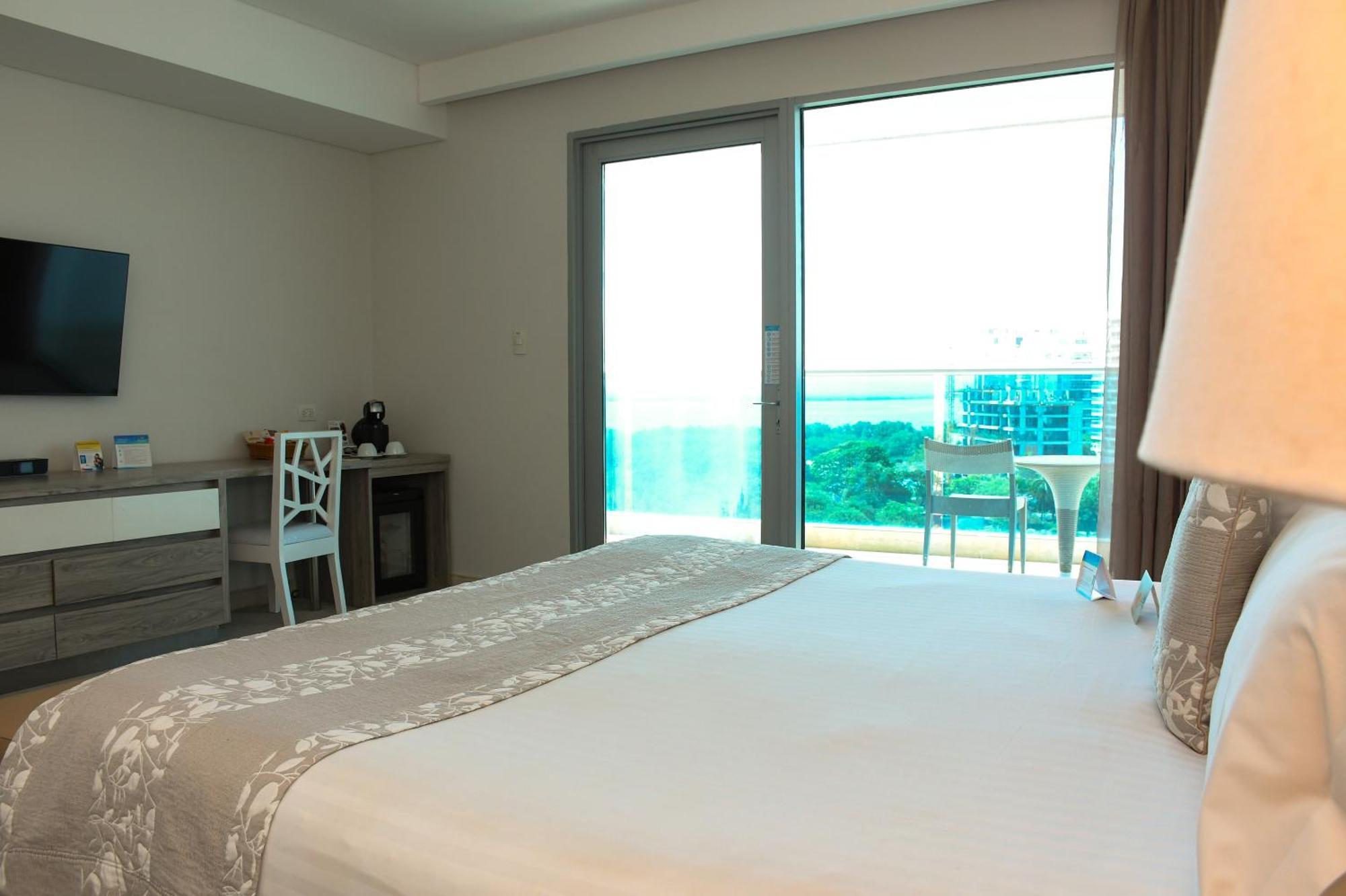Las Americas Torre Del Mar — Photos 2